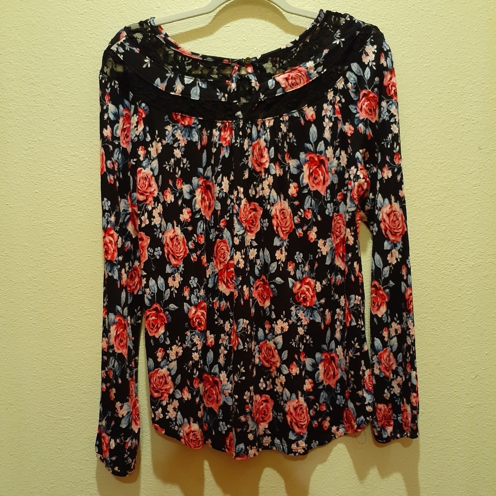Floral Blouse - Picture 4 of 5